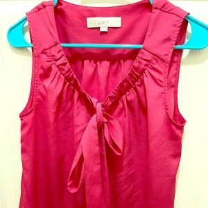 💥 NWOT Ann Taylor LOFT Fuchsia TOP; SZ. S.